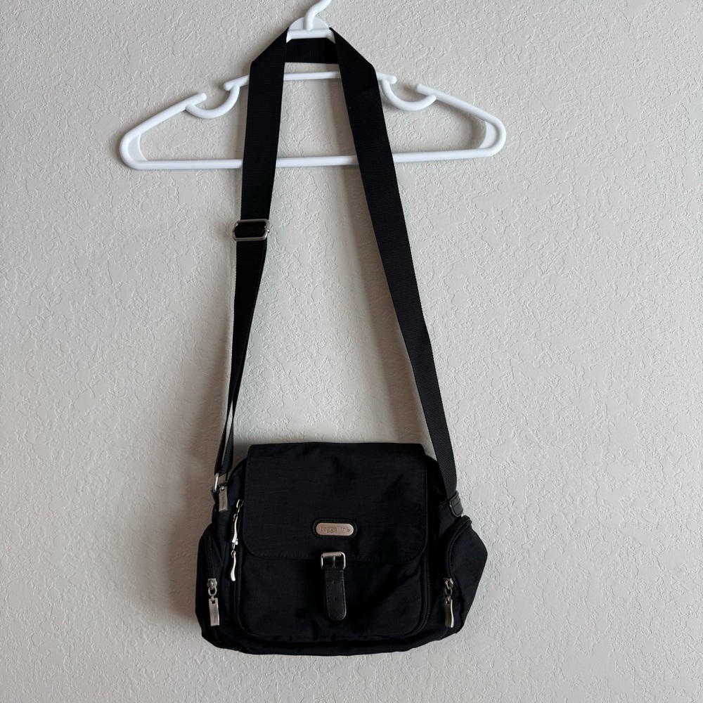 Baggallini Black Crossbody Bag